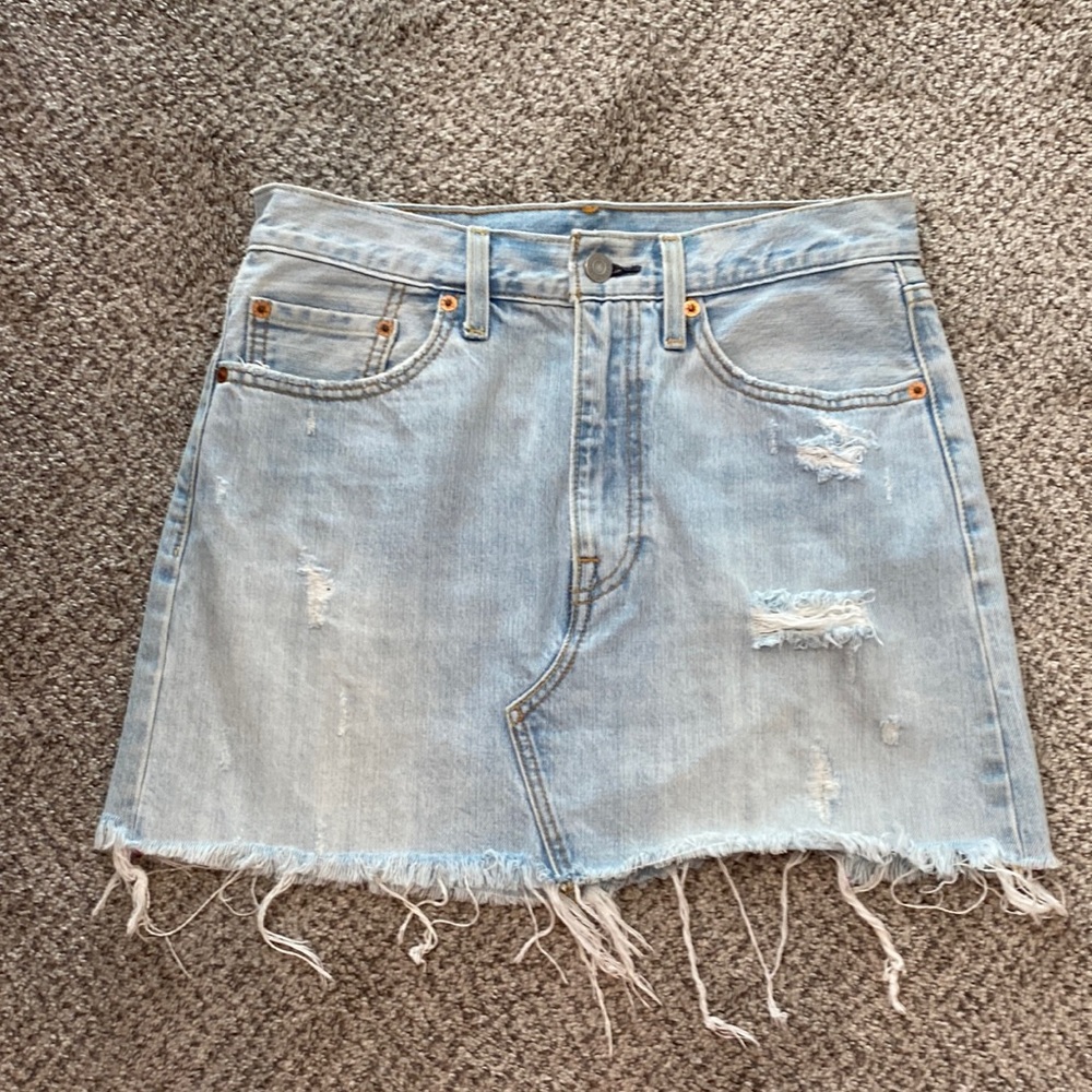 LEVI’S Denim Skirt, Size 27.